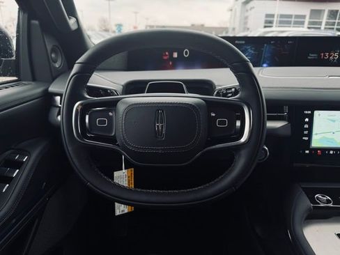 New 2026 Lincoln Navigator Reserve w/ Jet Appearance Package image 35