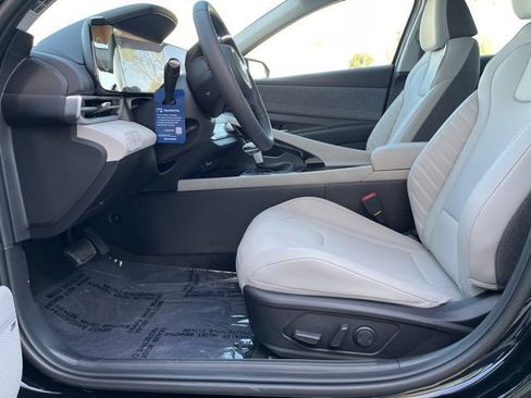 New 2026 Hyundai Elantra Limited image 12