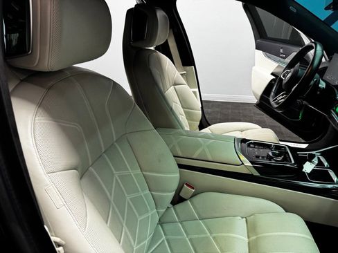 Used 2025 BMW 740i w/ Premium Package image 56