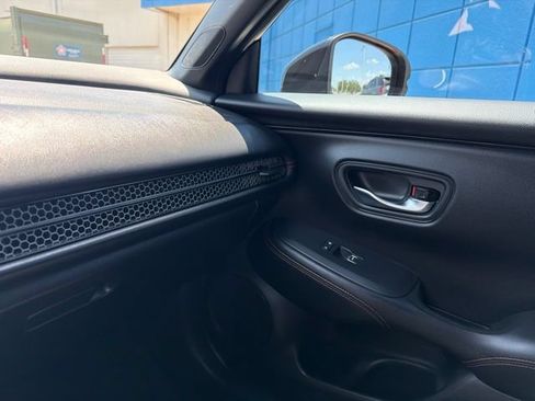 Used 2024 Honda HR-V Sport image 14