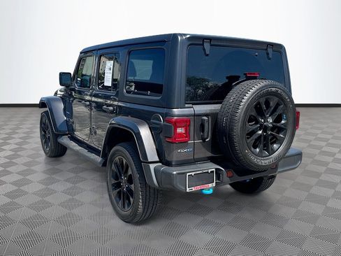 Used 2022 Jeep Wrangler Unlimited Sahara w/ Cold Weather Group AWD/4WD image 8