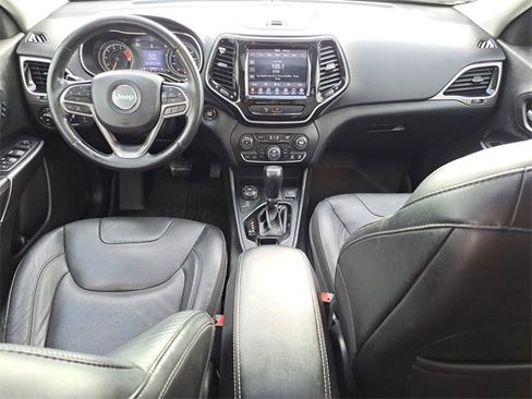 Used 2020 Jeep Cherokee Limited image 11