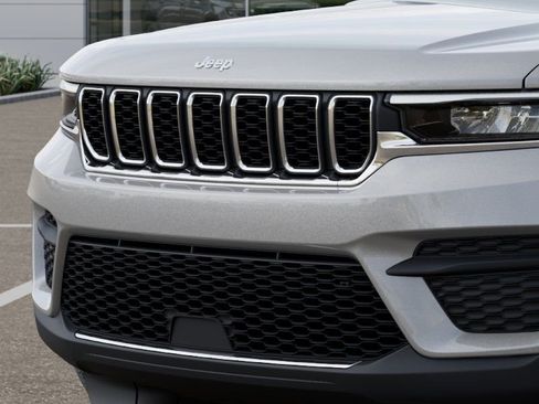 New 2026 Jeep Grand Cherokee Laredo X AWD/4WD image 11