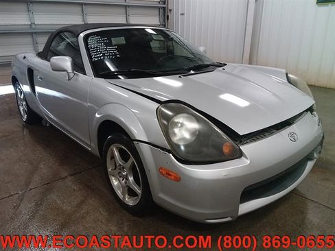 Used 2000 Toyota MR2 image 1