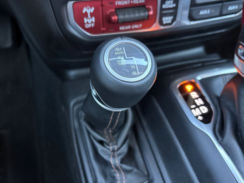 Used 2022 Jeep Wrangler Unlimited Rubicon image 13