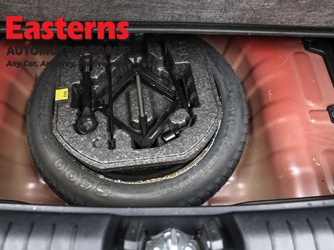 Used 2024 Hyundai Venue Limited FWD image 22