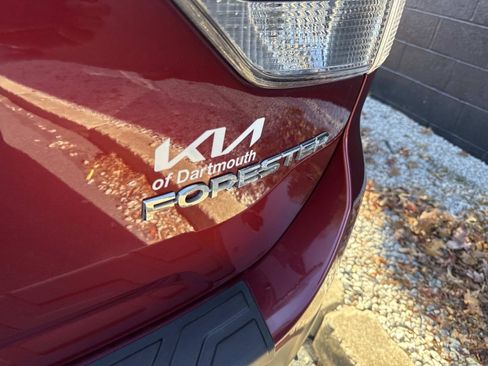 Used 2021 Subaru Forester Limited image 10