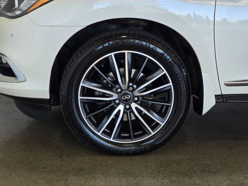 Used 2020 INFINITI QX60 Signature Edition w/ Cargo Package Essential FWD image 8
