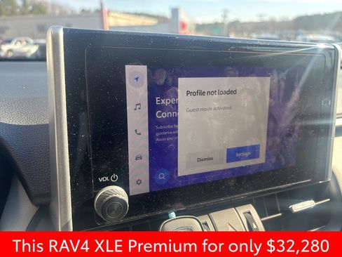 Used 2023 Toyota RAV4 XLE Premium image 23