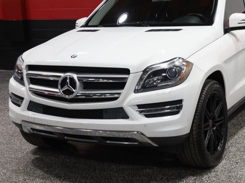 Used 2016 Mercedes-Benz GL 450 4MATIC w/ Premium I Package image 13