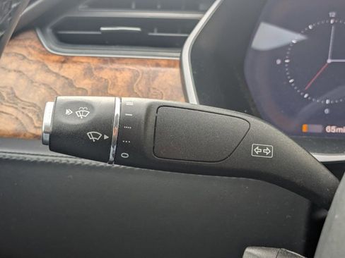 Used 2020 Tesla Model S Long Range Plus image 10