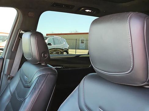 Certified 2020 Cadillac XT6 Sport w/ Platinum Package image 11