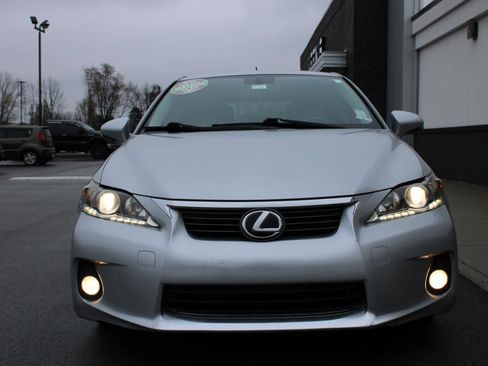 Used 2012 Lexus CT 200h Premium image 2