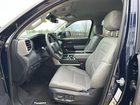 Used 2023 Toyota Tundra Limited image 13
