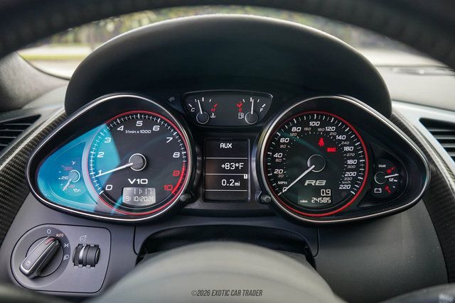 Used 2011 Audi R8 V10 AWD/4WD image 24