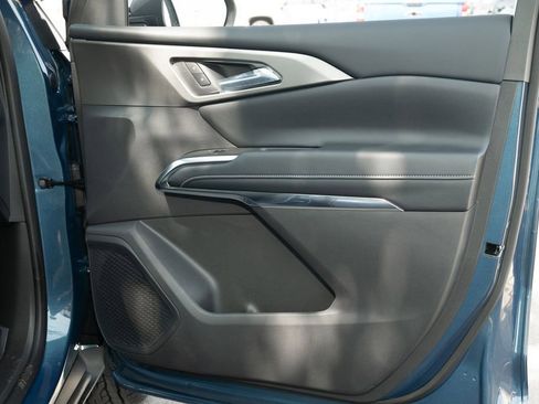 Used 2026 Chevrolet Traverse LT w/ Driver Confidence Package image 39