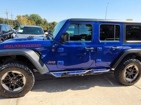Used 2018 Jeep Wrangler Unlimited Rubicon image 2