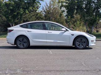 Used 2023 Tesla Model 3 Standard Range video 4