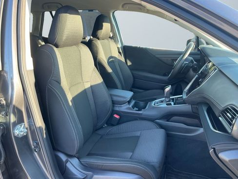 Used 2025 Subaru Outback Premium image 16