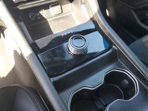 Certified 2025 Jeep Grand Cherokee Altitude image 27