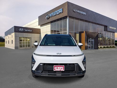 Used 2024 Hyundai Kona Limited AWD/4WD image 8