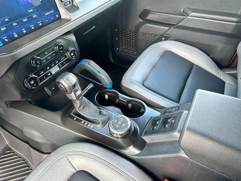 Used 2024 Ford Bronco Black Diamond AWD/4WD image 10