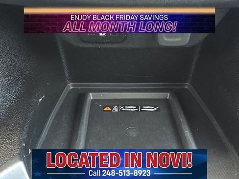 Used 2023 Chevrolet Traverse LT image 20