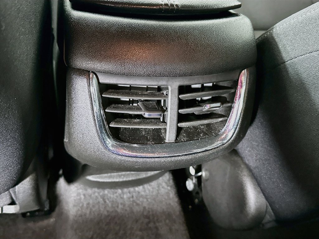 Used 2025 Chevrolet Malibu LT FWD image 34
