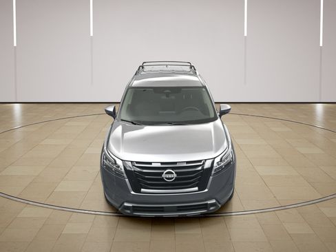 Used 2024 Nissan Pathfinder SV w/ Black Appearance Package FWD image 30