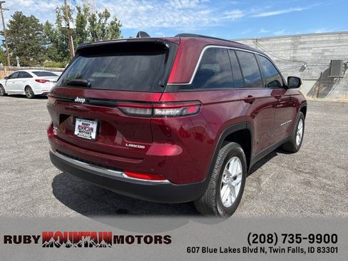 Used 2024 Jeep Grand Cherokee Laredo X w/ Luxury Tech Group I AWD/4WD image 7