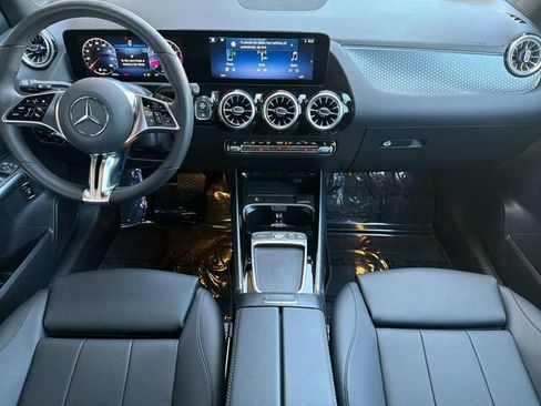 Certified 2025 Mercedes-Benz GLA 250 4MATIC image 17