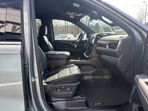 New 2026 GMC Yukon XL Denali image 44