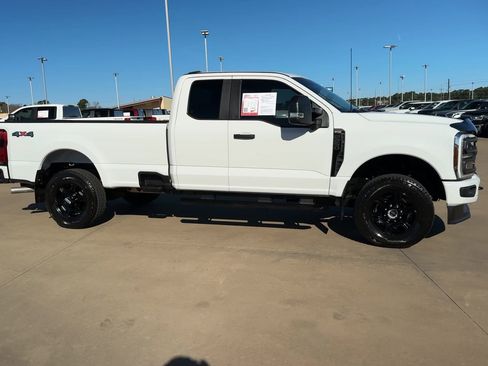 Used 2024 Ford F250 XL w/ STX Appearance Package image 9
