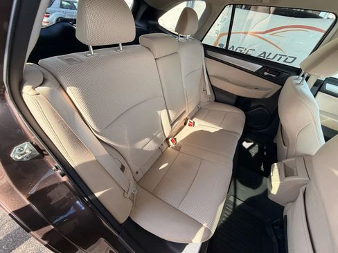Used 2019 Subaru Outback 2.5i Premium image 26