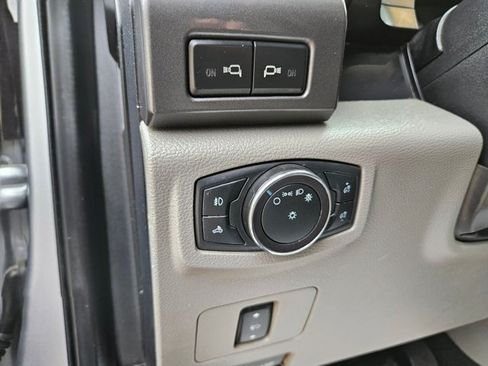 Used 2020 Ford F250 XLT w/ XLT Premium Package AWD/4WD image 25
