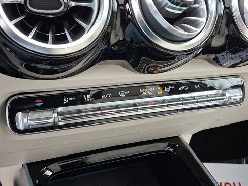 Certified 2023 Mercedes-Benz GLB 250 4MATIC image 16