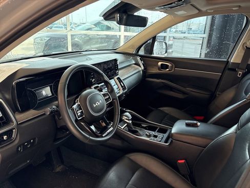 Certified 2023 Kia Sorento X-Line EX image 19