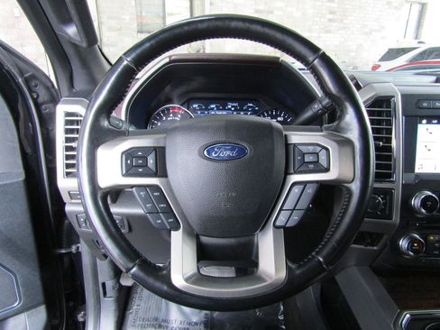 Used 2017 Ford F250 Platinum w/ FX4 Off-Road Package AWD/4WD image 14