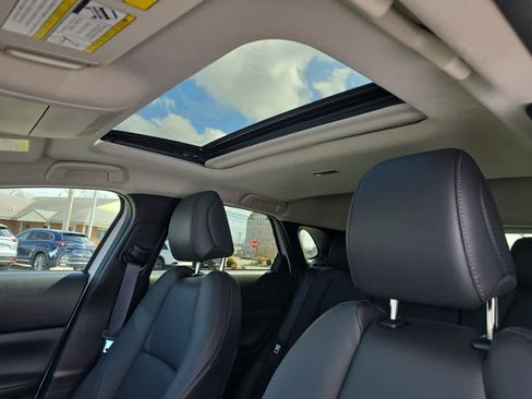 Used 2024 MAZDA CX-30 AWD 2.5 S w/ Preferred Package image 13