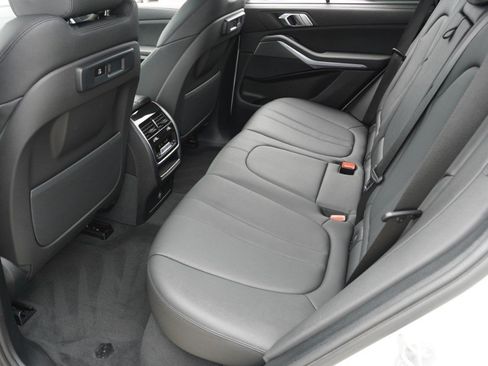 Used 2022 BMW X5 sDrive40i w/ Premium Package RWD image 32