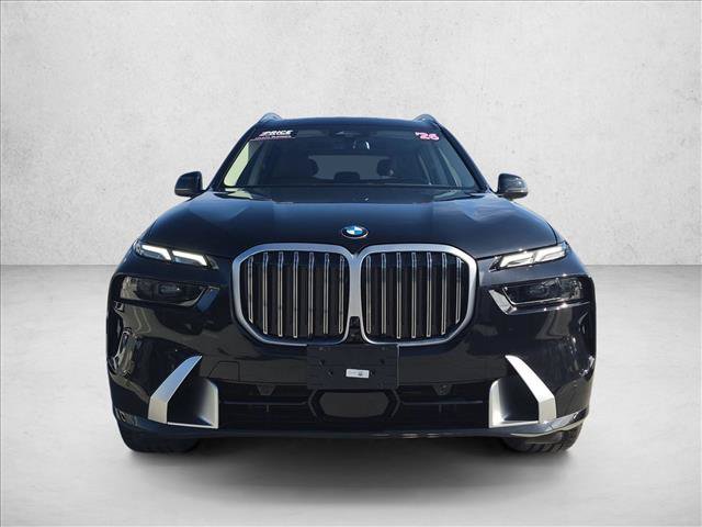 Used 2026 BMW X7 xDrive40i w/ Premium Package AWD/4WD image 3