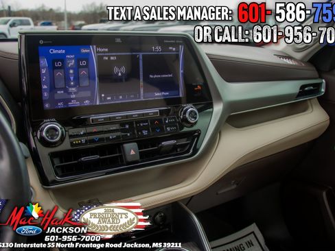 Used 2021 Toyota Highlander Platinum image 18