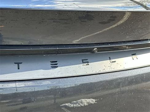 Used 2026 Tesla Model Y Long Range image 18