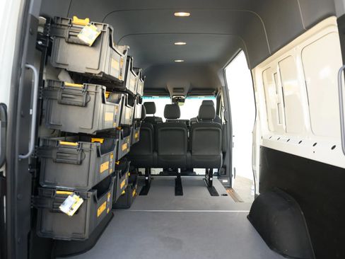Used 2021 Mercedes-Benz Sprinter 2500 image 48