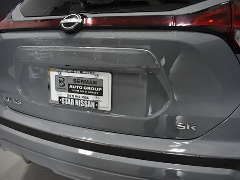 Certified 2022 Nissan Kicks SR FWD image 12