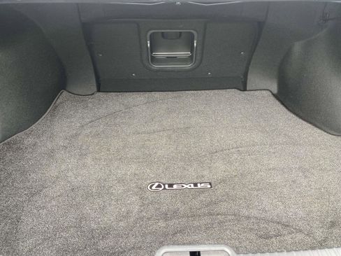 Used 2022 Lexus ES 350 w/ Premium Package FWD image 10