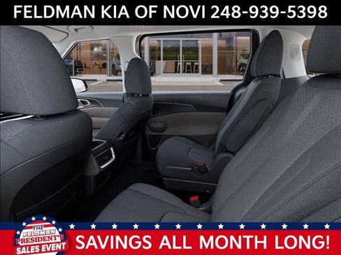 New 2026 Kia Carnival LX image 18