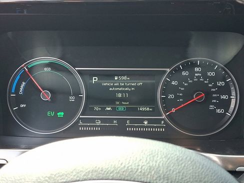 Used 2023 Kia Sorento EX image 26