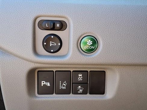 Used 2017 Honda Pilot Touring image 20