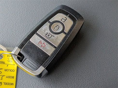 Used 2025 Ford Explorer Active image 28